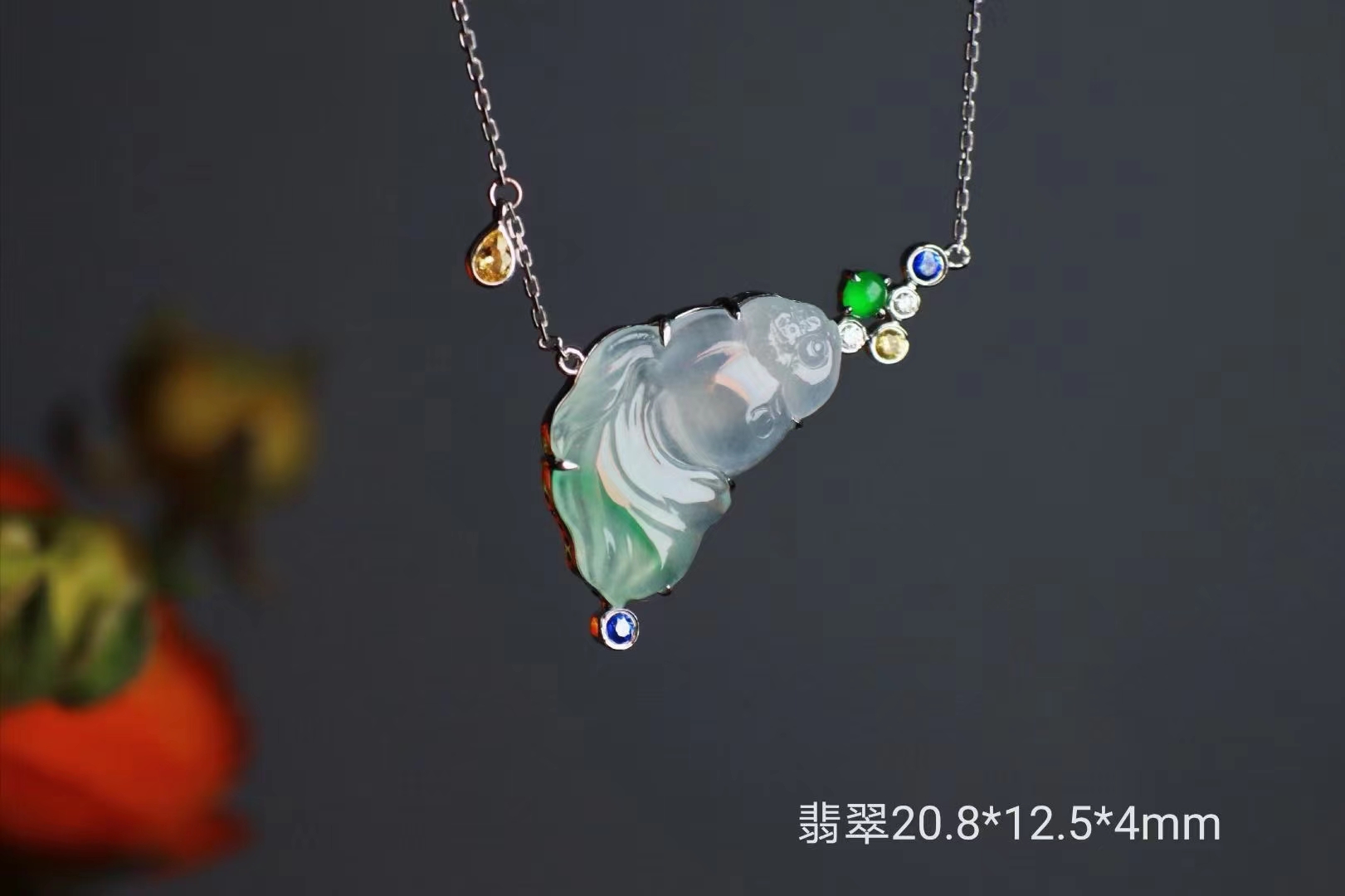 高冰細膩白雅飄綠翡翠項鏈
